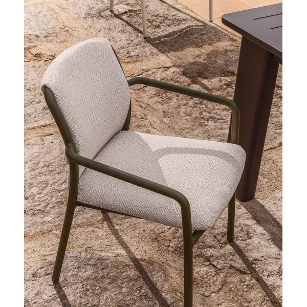 Žalios spalvos paminkštinto audinio sodo kėdė Linosa – Kave Home-image-1