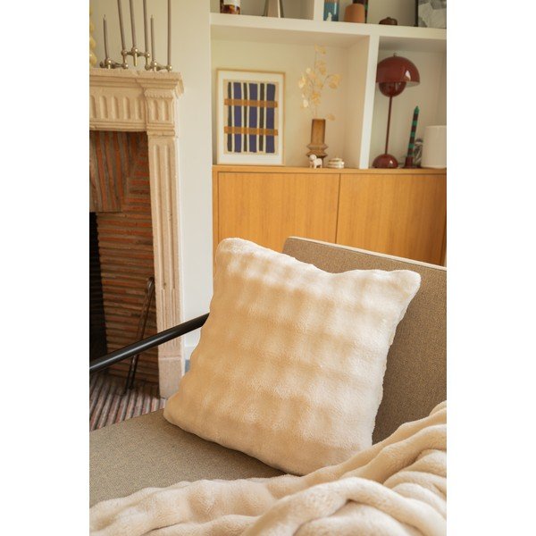 Iš mikropliušo dekoratyvinė pagalvėlė 45x45 cm Wave – Tiseco Home Studio-image-1