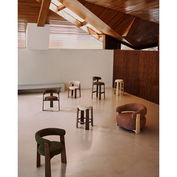 Smėlio spalvos/tamsios natūralios spalvos iš uosio masyvo baro taburetė (sėdynės aukštis 65 cm) Granite – Kave Home-image-4