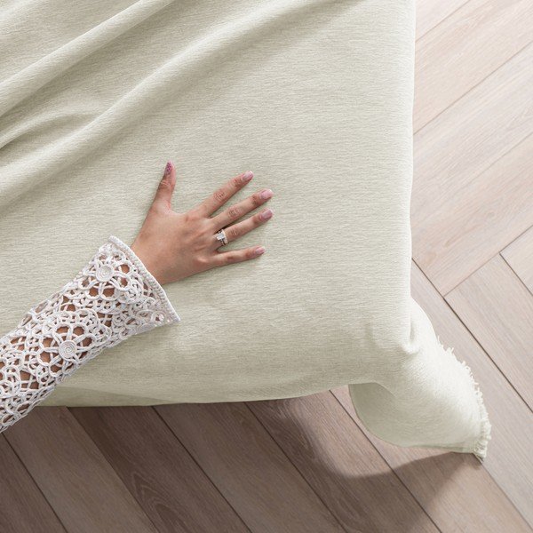 Kreminės spalvos iš šenilino lovatiesė 220x240 cm Talo – Filumi-image-1