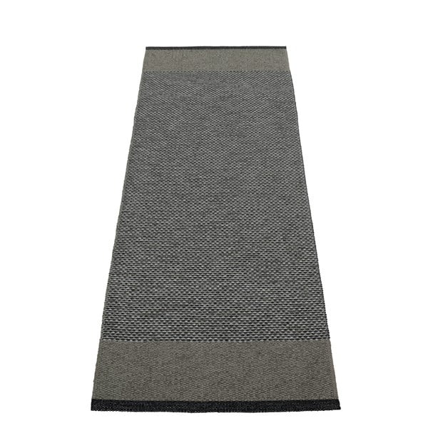 Antracito spalvos lauko kilimas 85x260 cm Edit Charcoal – Pappelina