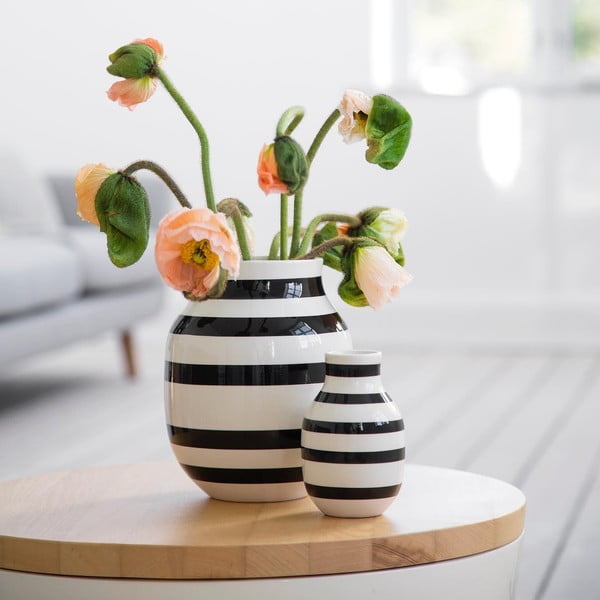 Juodai balta akmens masės vaza Kähler Design Omaggio, 12,5 cm aukščio-image-1