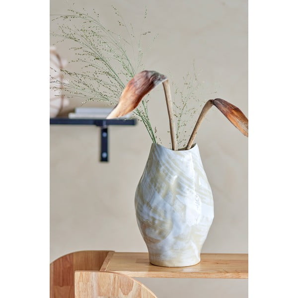 Iš akmens masės vaza smėlio spalvos (aukštis 31 cm) Obsa – Bloomingville-image-1