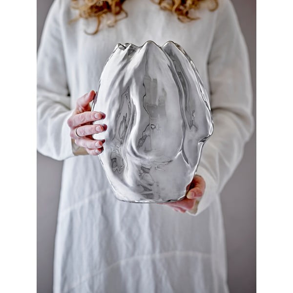 Sidabrinės spalvos iš akmens masės vaza (aukštis 29 cm) Bobby – Bloomingville-image-2