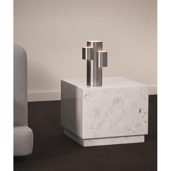 Iš marmuro šoninis stalas 50x50 cm Sorein – Kave Home-image-1