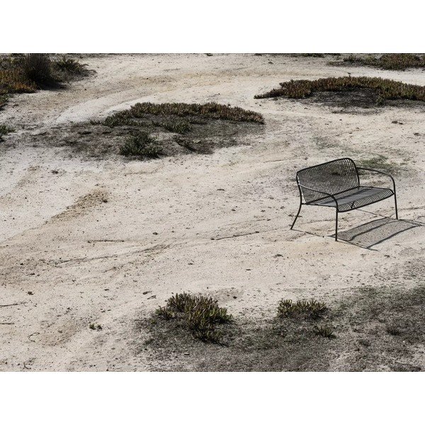 Pilkos spalvos metalinis sodo suoliukas Yua Wire – Blomus-image-4