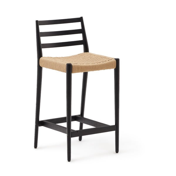 Juodos spalvos/natūralios spalvos iš ąžuolo masyvo baro taburetė (sėdynės aukštis 70 cm) Analy – Kave Home