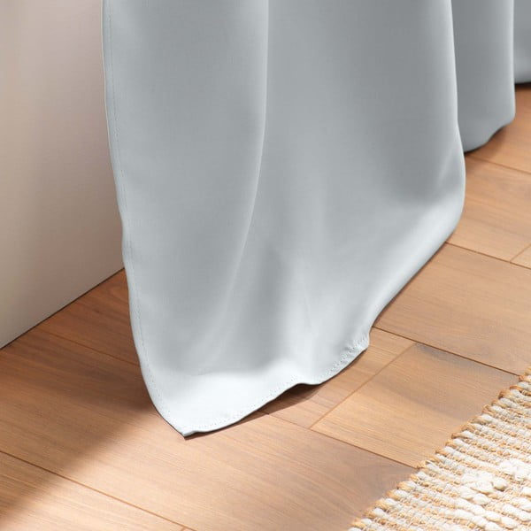 Šviesiai pilkos spalvos visiškai užtemdo užuolaida 135x240 cm Occult – douceur d'intérieur-image-4