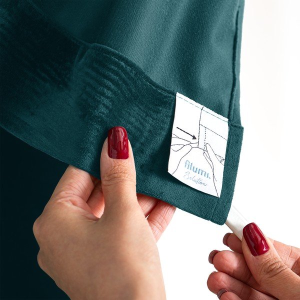 Iš velveto pritemdymas (dalinis užtemimas) užuolaida smaragdinės spalvos 140x225 cm Velto – Filumi-image-4