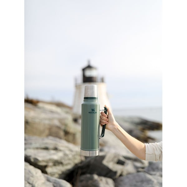 Žalios spalvos iš nerūdijančio plieno termosas 1 l Legendary Classic Hammer Tone Green – Stanley-image-1