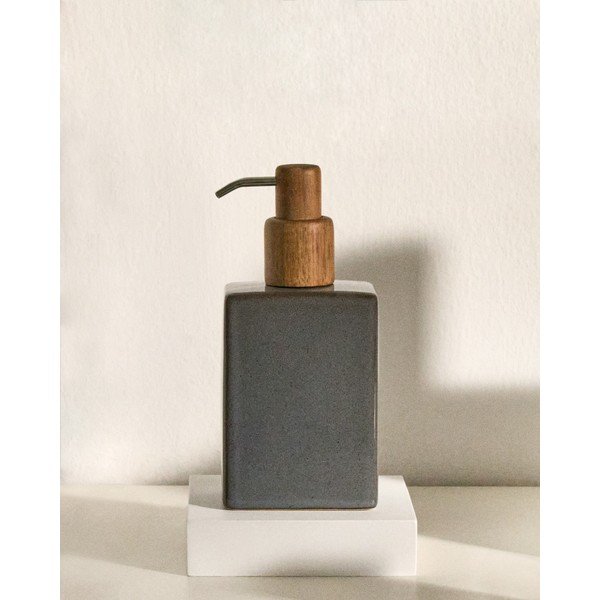 Iš keramikos muilo dozatorius tamsiai mėlynos spalvos Silvet – Kave Home-image-1