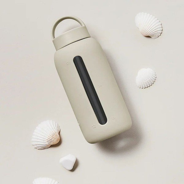 Kreminės spalvos kelioninis buteliukas 720 ml Summer Sand – Muuki-image-1