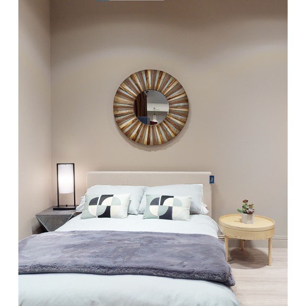 Apvalios formos šoninis stalas iš pušies ø 60 cm Viborg – Premier Housewares-image-2