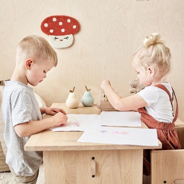 Mėtų spalvos iš silikonas vaikiškas puodelis Pear – OYOY Mini-image-2