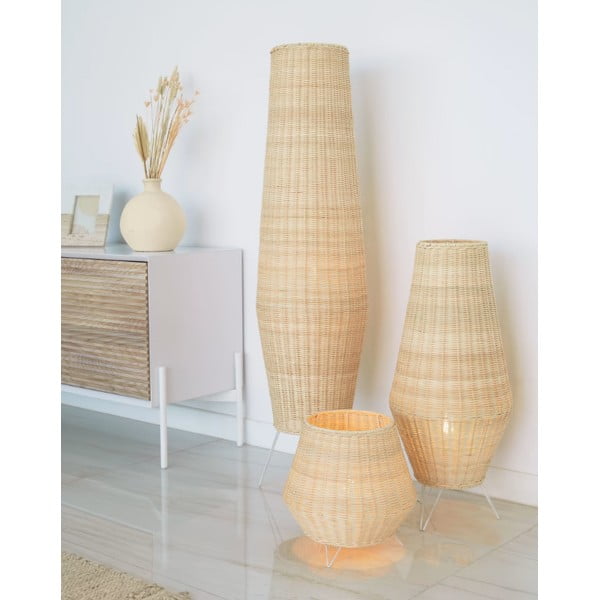Iš rotango pastatomas šviestuvas natūralios spalvos (aukštis 120 cm) su rotango gaubtu Kamaria – Kave Home-image-2