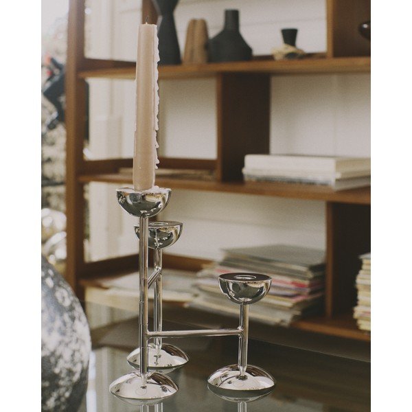 Iš metalo žvakidė Nirela – Kave Home-image-1