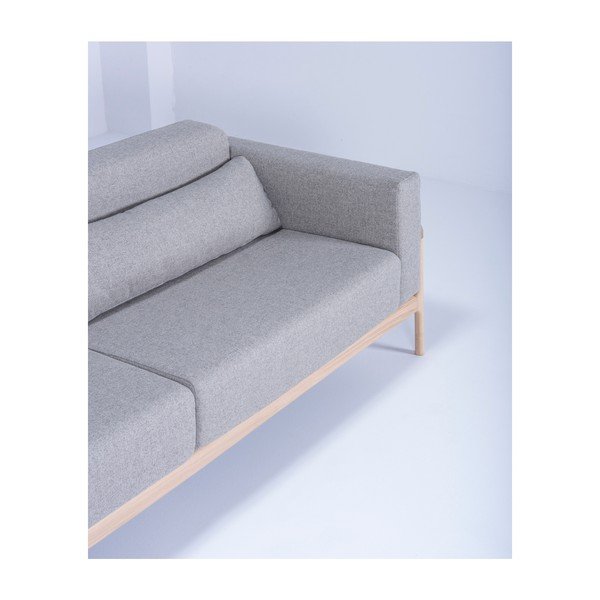 Šviesiai pilka sofa su ąžuolo konstrukcija Gazzda Fawn, 240 cm-image-2