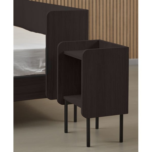 Naktinis staliukas juodos spalvos iš ąžuolo su lentynomis Wrap – Bonami Selection-image-1