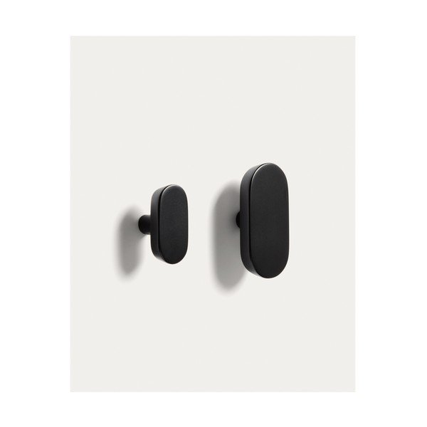 Sieniniai juodos spalvos iš buko masyvo kabliai 2 vnt. Arely – Kave Home-image-4