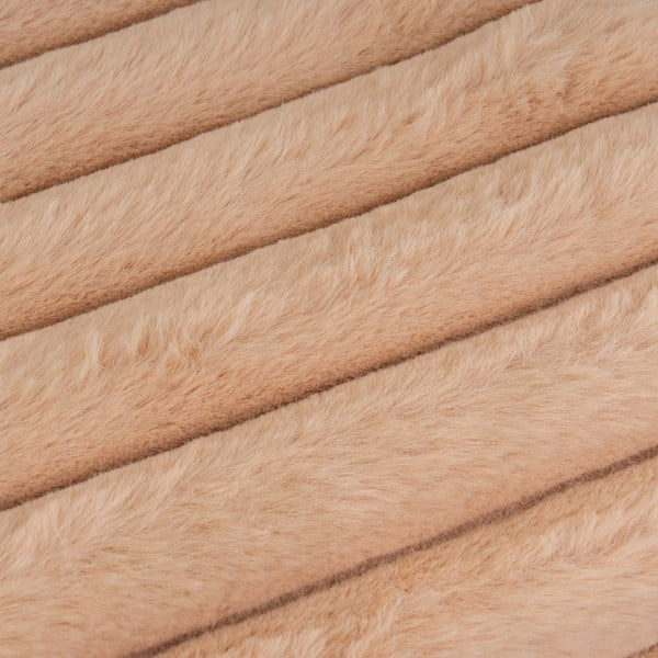 Šviesiai rudos spalvos iš mikropliušo antklodė ir pledas 130x160 cm Fur Velvet – Casa Selección-image-3