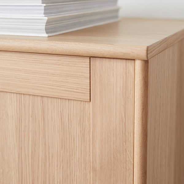 Sieninės vitrinos komplektas su apšvietimu ir ąžuolo dekoro komoda 133x136 cm Mistral - Hammel Furniture-image-3