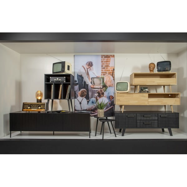 Iš pušies masyvo komoda plokštelių grotuvui juodos spalvos/natūralios spalvos 60x83 cm James – WOOOD-image-4