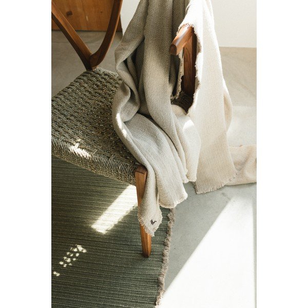 Kreminės spalvos iš medvilnės antklodė ir pledas 130x180 cm Handloom – Lorena Canals-image-1