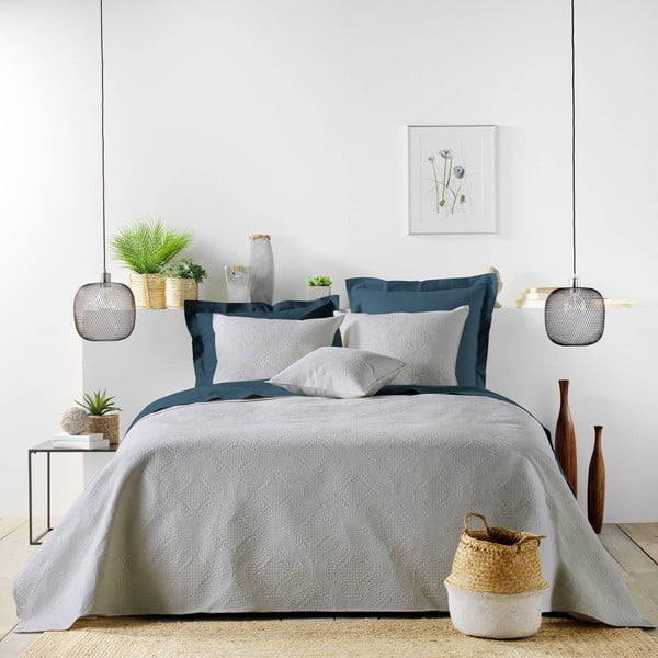 Iš mikropluošto dygsniuotas lovatiesės ir pagalvės užvalkalų rinkinys pilkos spalvos 240x220 cm Romane – douceur d'intérieur