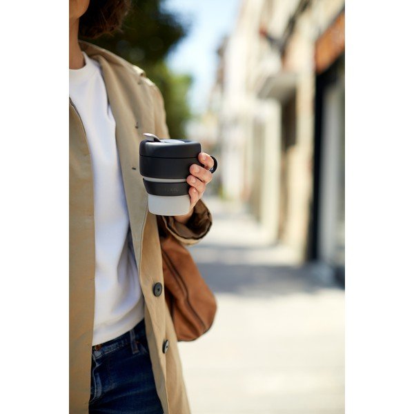 Juodos spalvos termo puodelis 400 ml To Go – Lékué-image-3