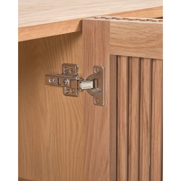 Žema šoninė spintelė natūralios spalvos iš ąžuolo 180x72 cm Beyla – Kave Home-image-4