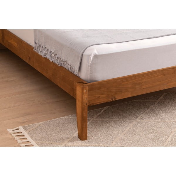 Iš eglės medžio masyvo viengulė lova natūralios spalvos/tamsiai rudos spalvos su lovos grotelėmis 120x200 cm Venus – Kalune Design-image-4