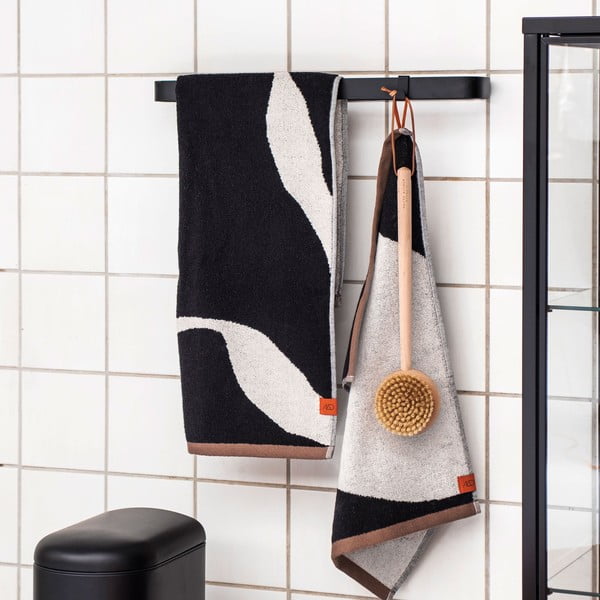 Vonios rankšluostis juodos ir baltos spalvos iš organiškos medvilnės 70x133 cm Nova Arte – Mette Ditmer Denmark-image-2