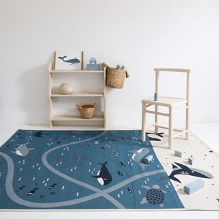 Vaikiškas žaidimų kilimas mėlynos spalvos/kreminės spalvos 123x180 cm Little Deep Blue – Nattiot