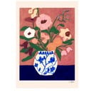 Plakatas 30x40 cm Flowers on Blue Table – Carla Llanos – The Poster Club
