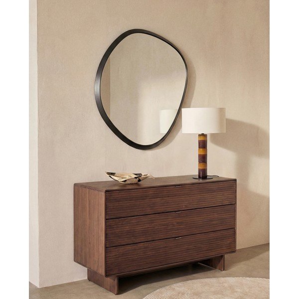 Tamsios natūralios spalvos šoninė spintelė iš riešutmedžio 101x75x50 cm Norlen – Kave Home-image-1
