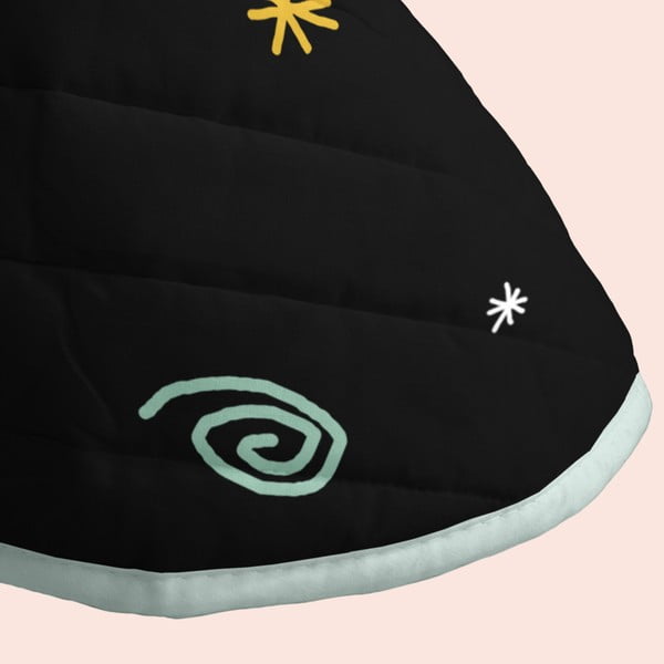 Dygsniuota lovatiesė juodos spalvos 270x260 cm Cosmic cats – Aware-image-4