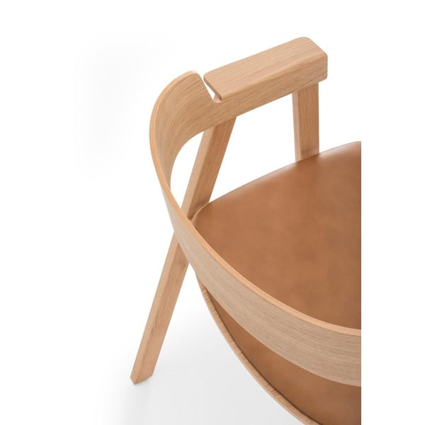 Rudos spalvos/natūralios spalvos iš odos valgomojo kėdė su porankiais Flip – Gazzda-image-3