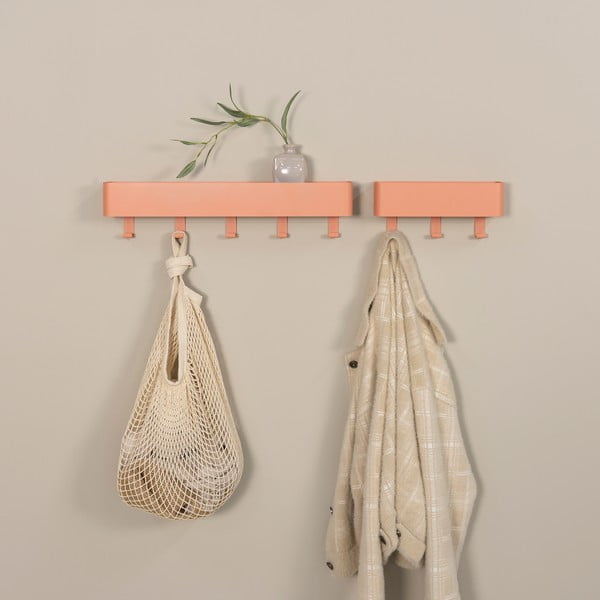 Rausvos spalvos iš metalo sieninė lentyna su lentyna 52 cm Dax Play – Spinder Design-image-1