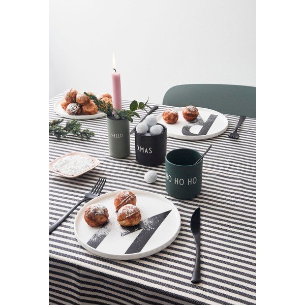 Juodas porcelianinis puodelis Design Letters Favourite XMas-image-3