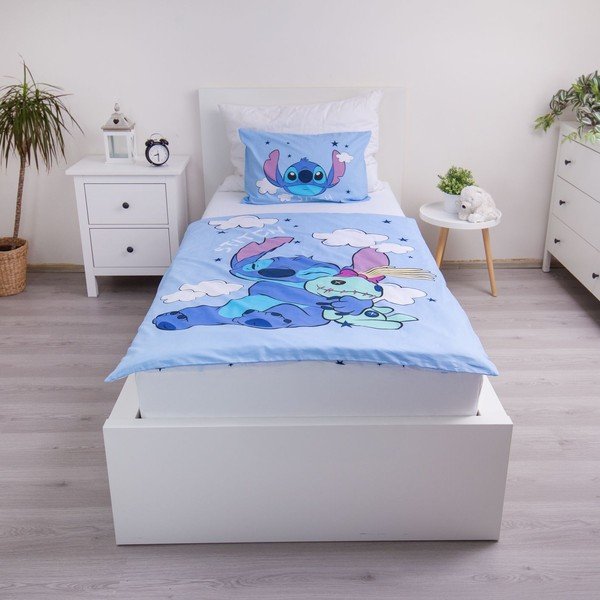 Mėlynos spalvos iš medvilnės vaikiška patalynė vaikiškai lovai 100x135 cm Lilo & Stitch "Clouds" – Jerry Fabrics-image-1