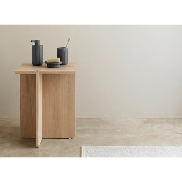Iš ąžuolo masyvo šoninis stalas 35x35 cm Engawa – Blomus-image-4