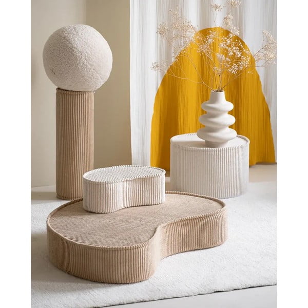 Šviesiai rudos spalvos iš kordinio velveto vaikiška sofos pagalvėlė Roll – Wigiwama-image-1