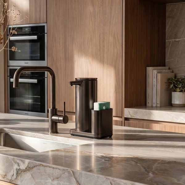 Automatinis bronzinės spalvos iš metalo stovas skalbimo reikmenims – simplehuman-image-2