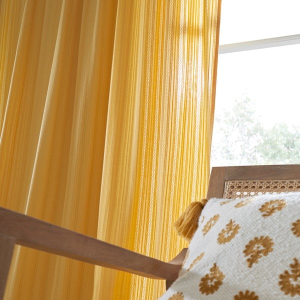 Permatoma užuolaida geltonos spalvos 140x183 cm Zofia Broderie Anglaise – Pineapple Elephant-image-3