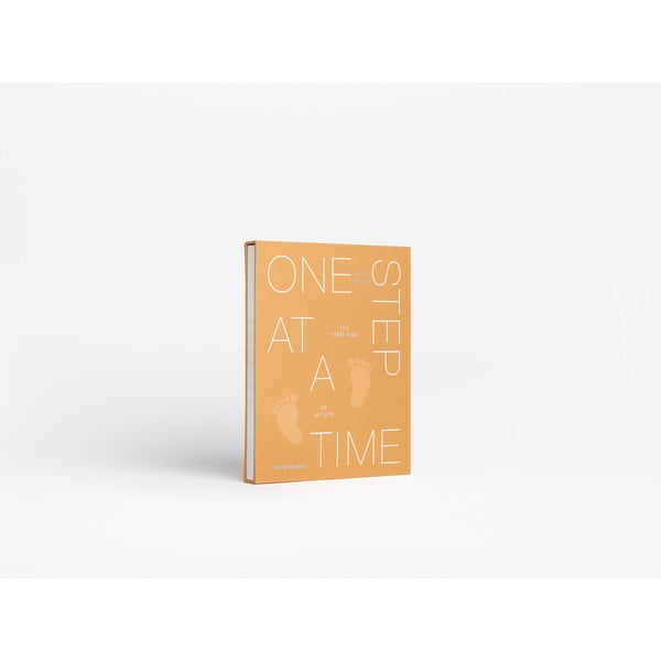 Kūdikio dienoraštis 64 psl. One Step at a Time: A Book About the First Time in My Life – Printworks-image-4