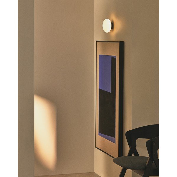 Baltos spalvos/juodos spalvos sieninė lempa ø 15 cm Bamila – Kave Home-image-4