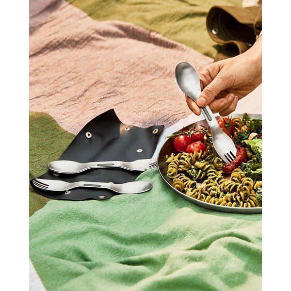 Sidabrinės spalvos šakučių rinkinys iš nerūdijančio plieno 4 vnt. Spork – Black + Blum-image-1