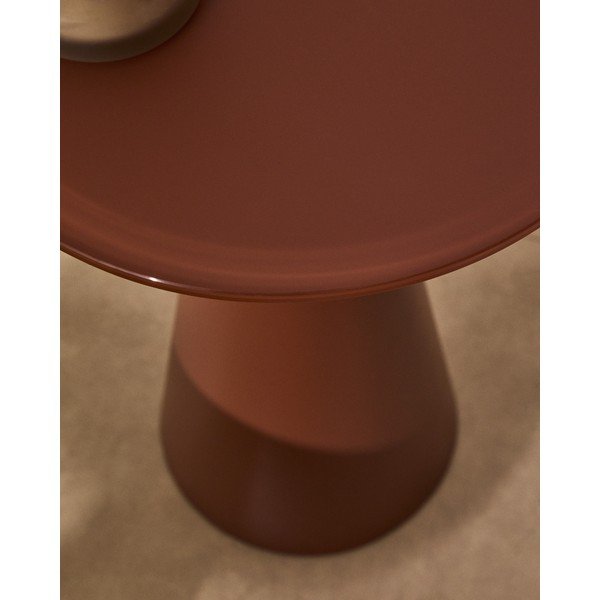 Apvalios formos šoninis stalas su stikliniu stalviršiu ø 35 cm Wilshire – Kave Home-image-4