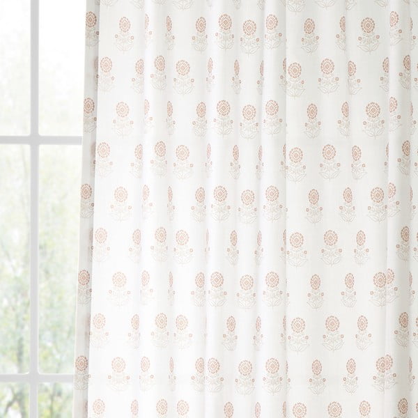 Baltos spalvos permatoma užuolaida 140x183 cm Woodblock Floral – Pineapple Elephant-image-2