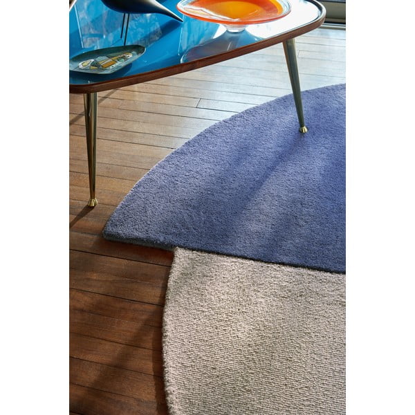Rankų darbo mėlynos spalvos iš vilnos apvalios formos kilimas ø 150 cm Mia Segment – Flair Rugs-image-3